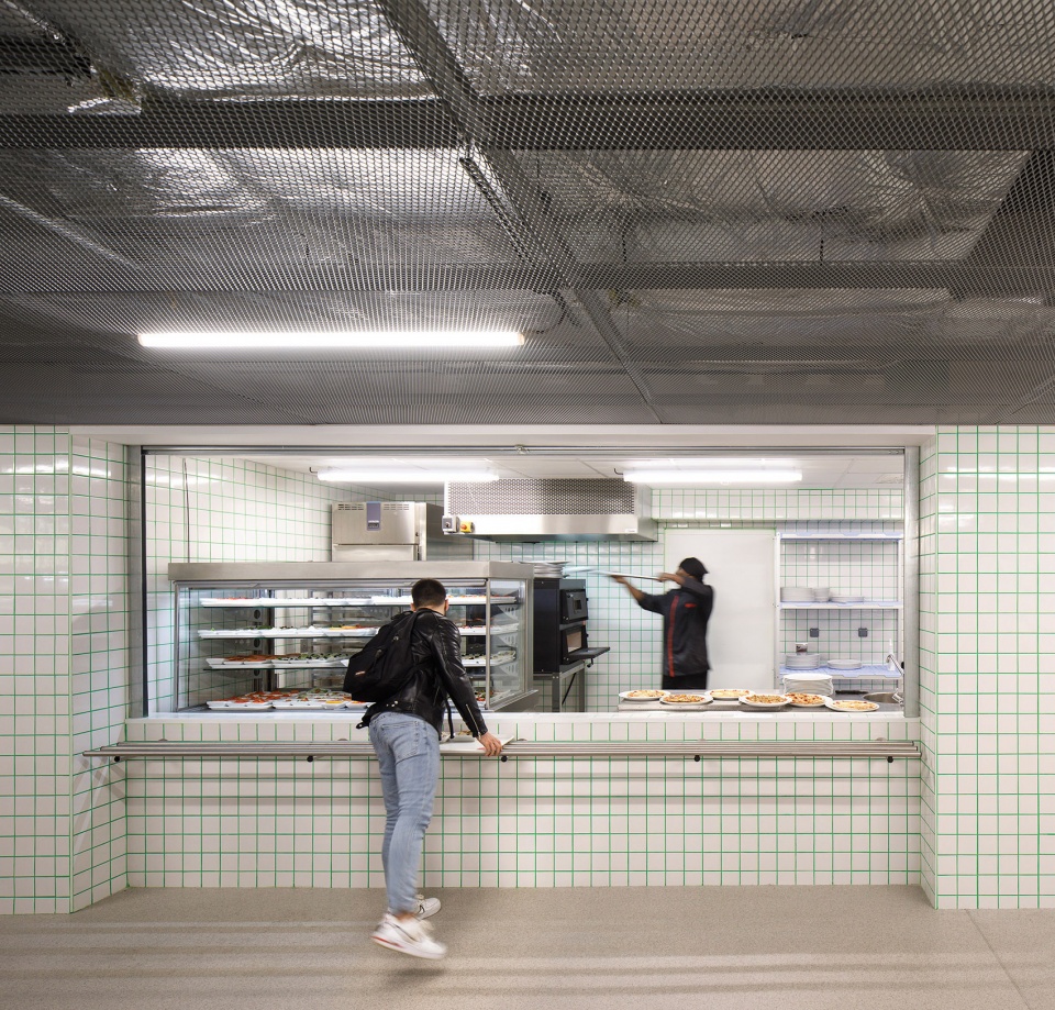 024-extension-and-restructuring-of-a-university-refectory-in-cergy-pontoise-by-graal-960x919